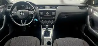 Vehicle image thumbnail, number 7