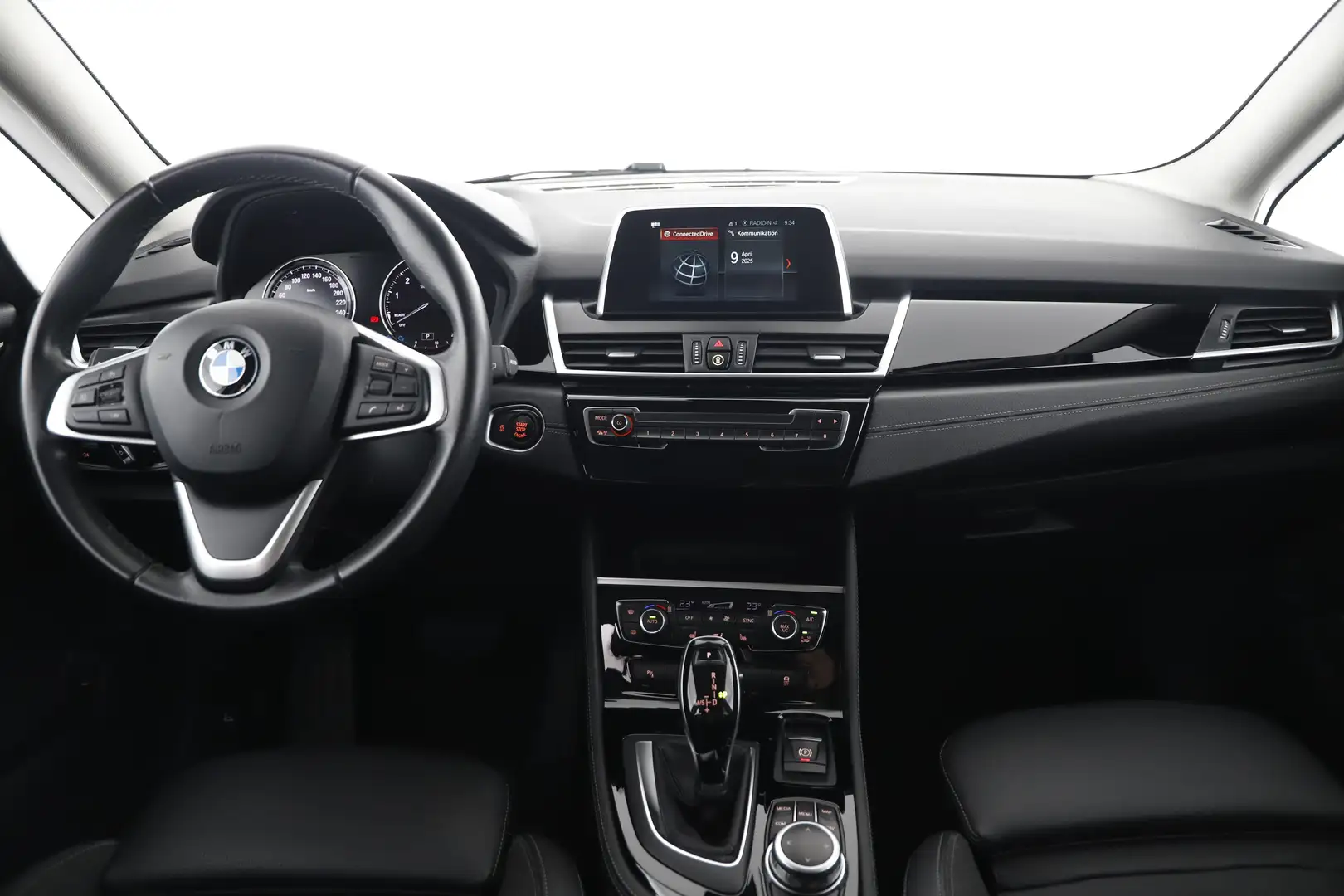 Vehicle image, number 9