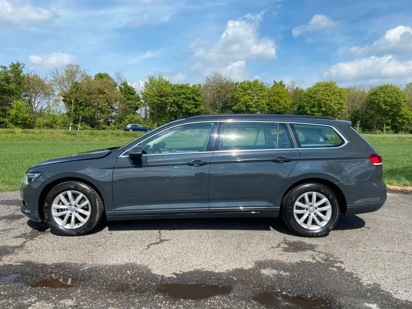 Vehicle image, number 2