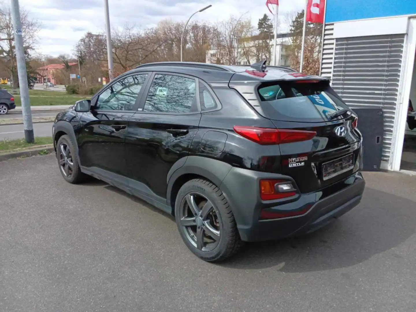 Vehicle image, number 2