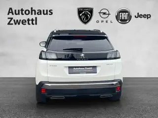 Vehicle image thumbnail, number 5