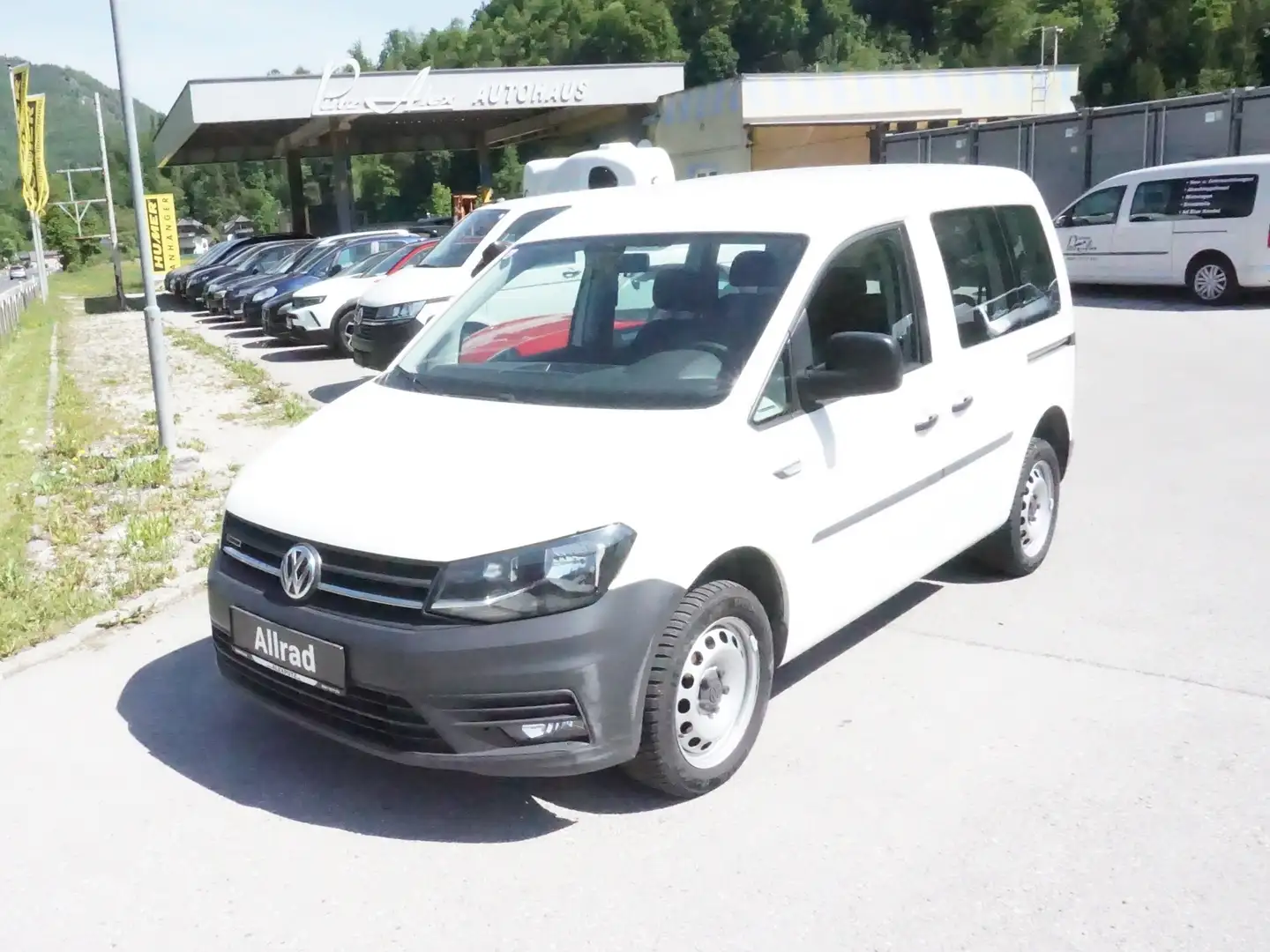 Vehicle image, number 2