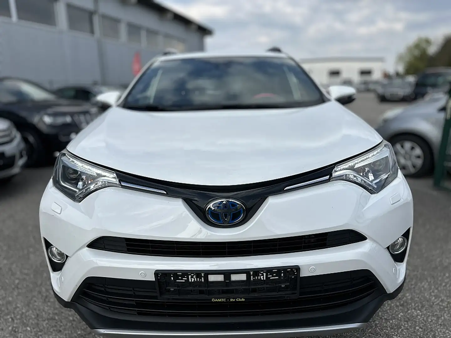 Vehicle image, number 2