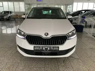 Vehicle image thumbnail, number 2