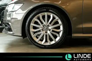 Vehicle image thumbnail, number 3