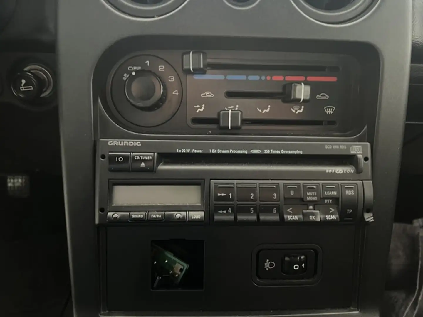 Vehicle image, number 11