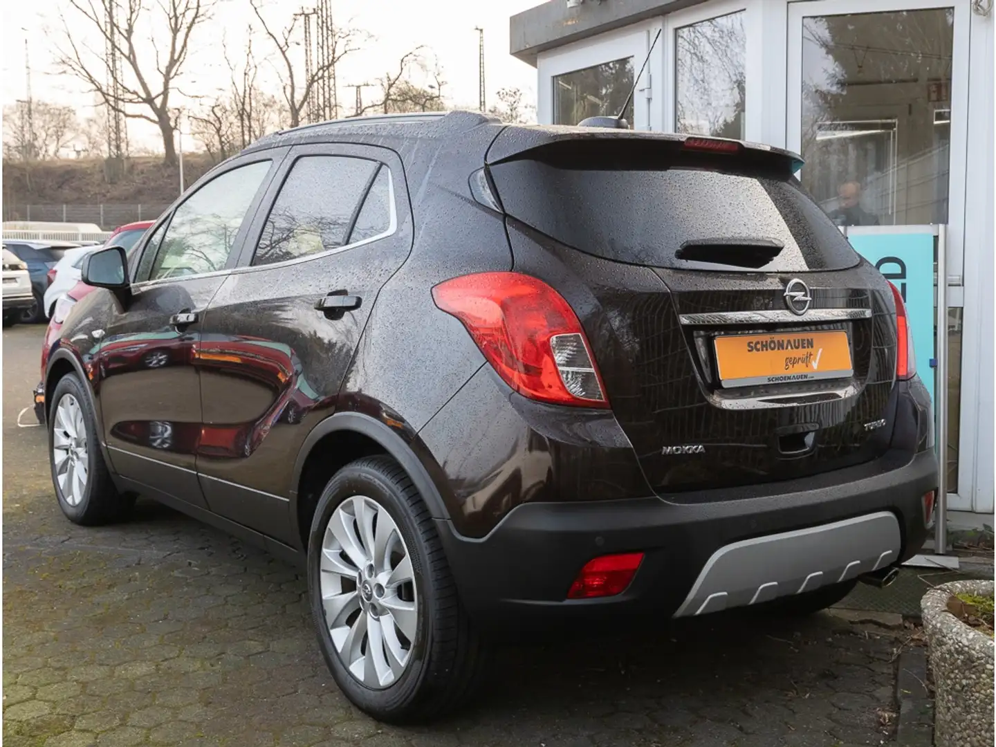 Vehicle image, number 2