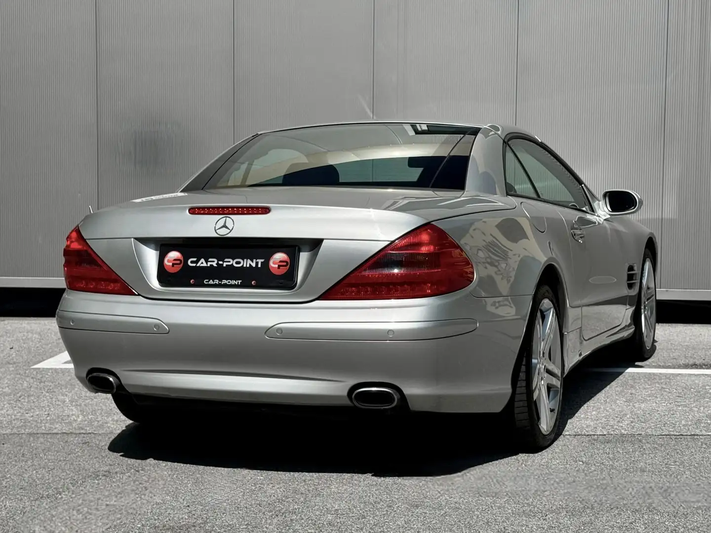 Vehicle image, number 2