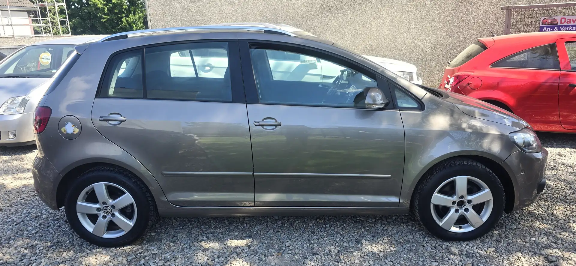 Vehicle image, number 9