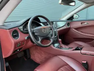 Vehicle image thumbnail, number 8