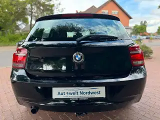 Vehicle image thumbnail, number 4