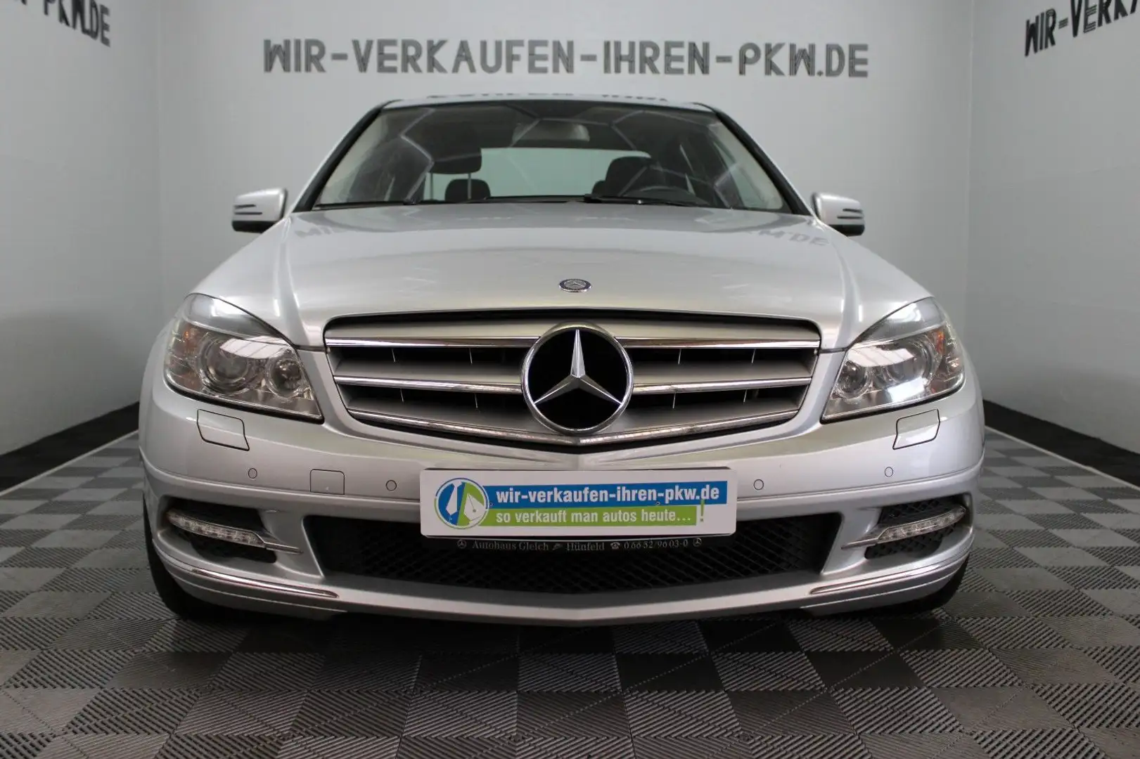 Vehicle image, number 4
