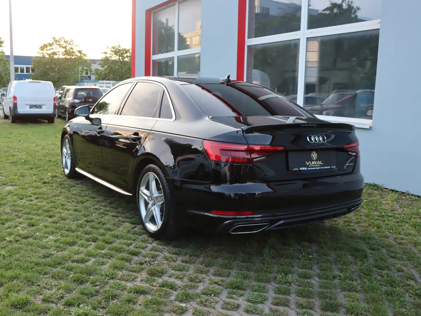 Vehicle image, number 7