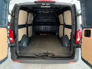 Vehicle image thumbnail, number 7