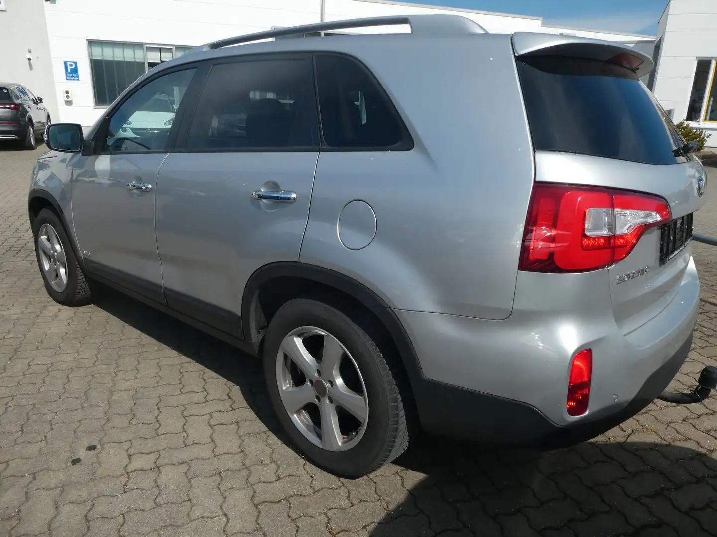 Vehicle image, number 4