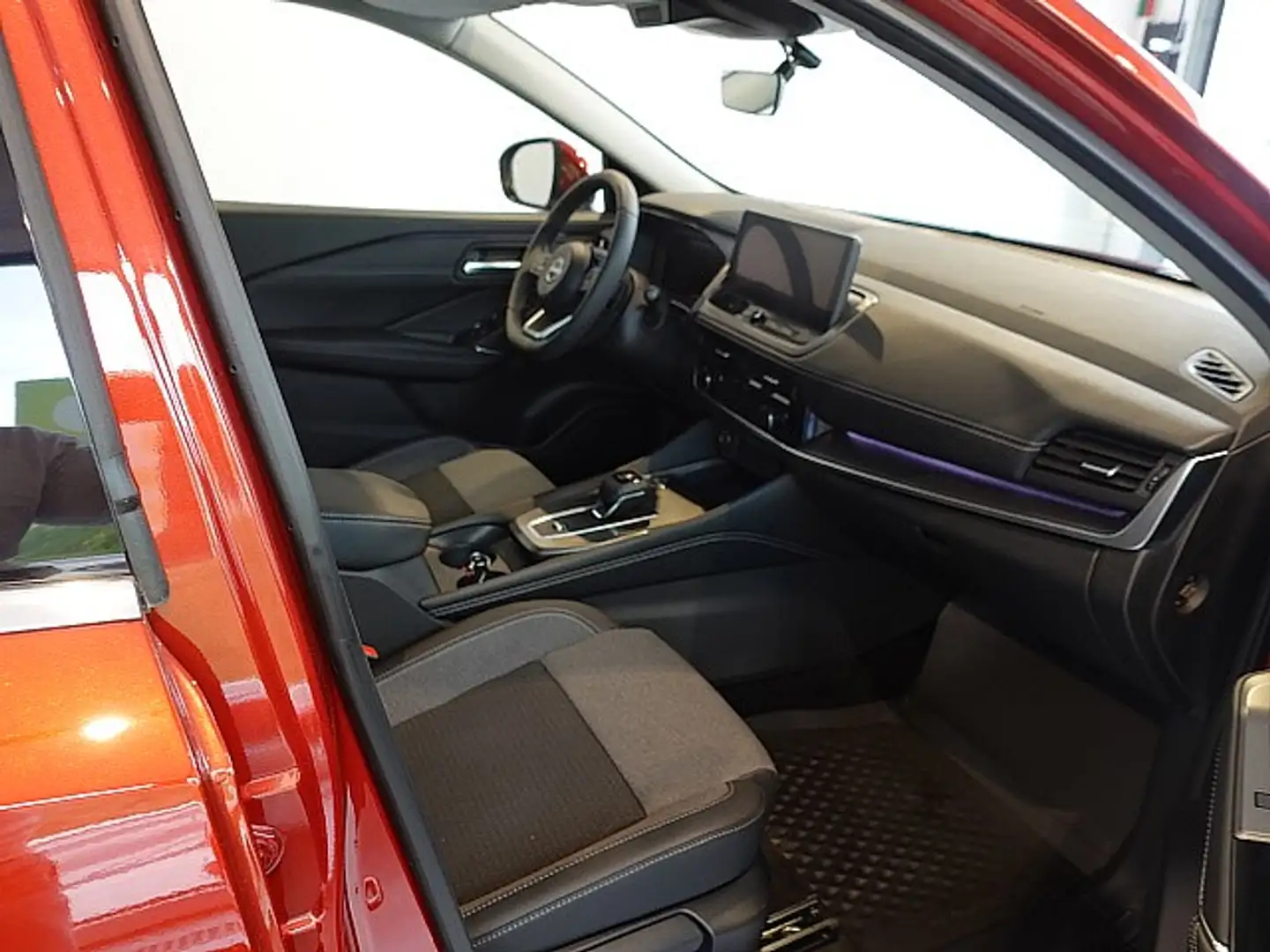 Vehicle image, number 6