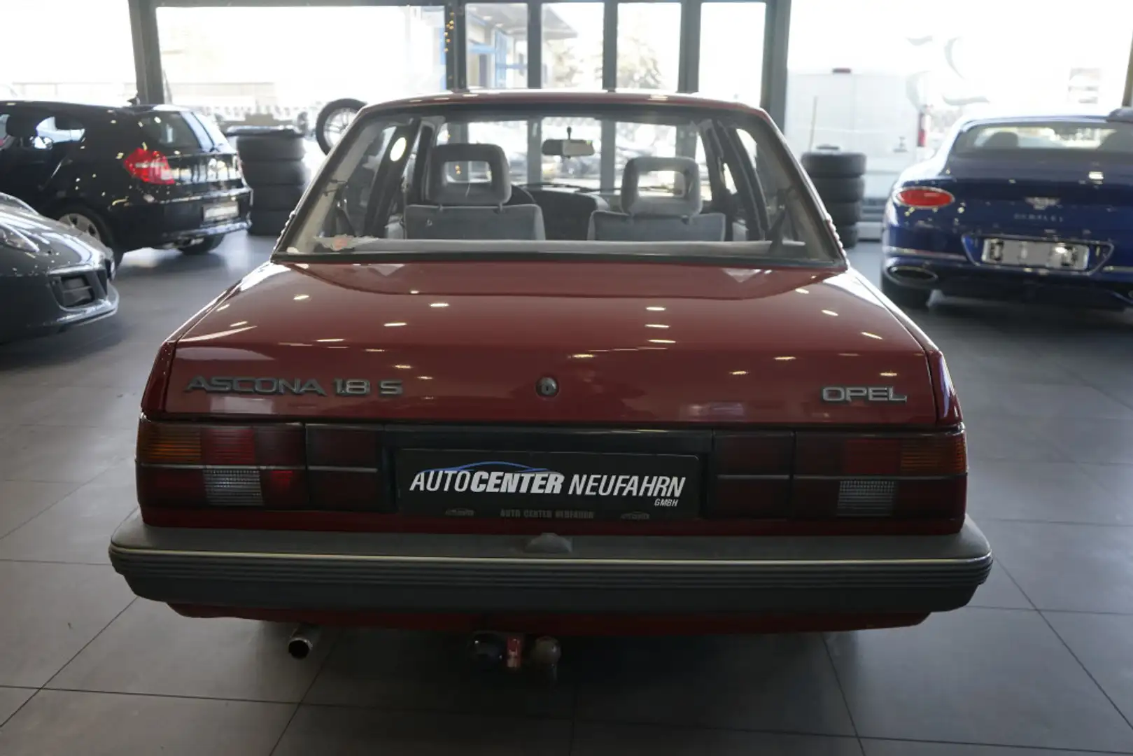 Vehicle image, number 6