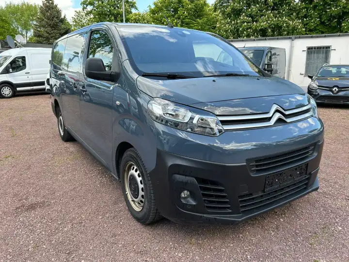 Additional image of the vehicle