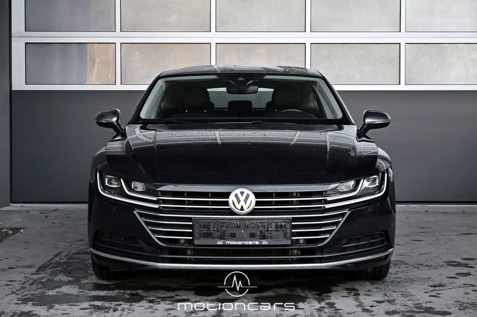 Vehicle image, number 3