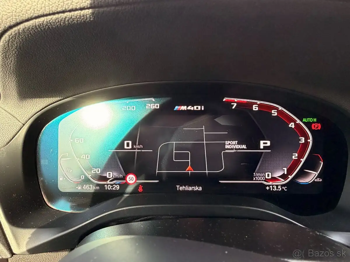 Vehicle image, number 8