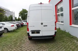 Vehicle image thumbnail, number 7
