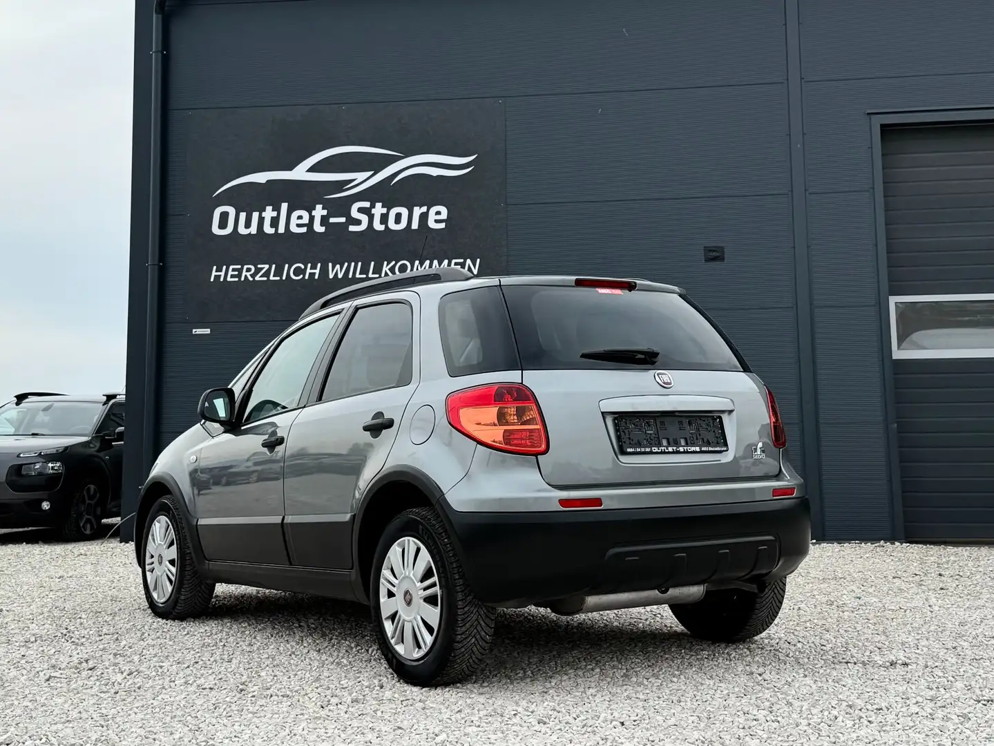 Vehicle image, number 5