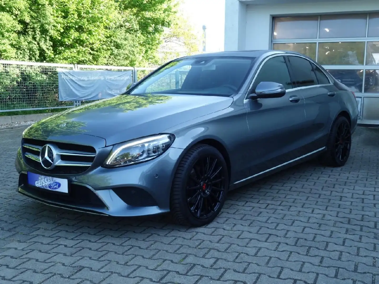 Vehicle image, number 3