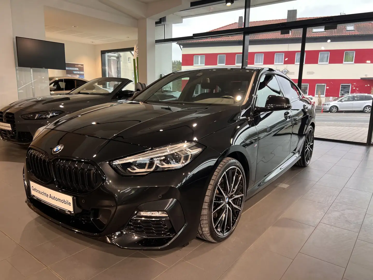 Vehicle image, number 1