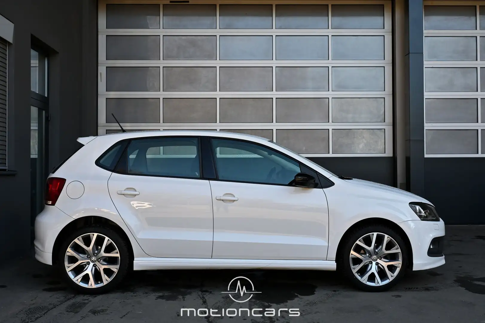 Vehicle image, number 5