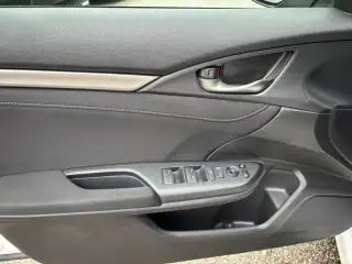 Vehicle image thumbnail, number 6