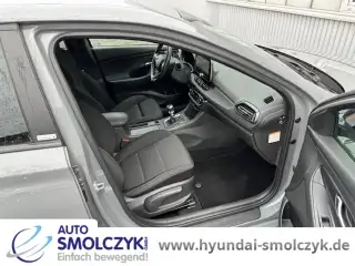 Vehicle image thumbnail, number 9