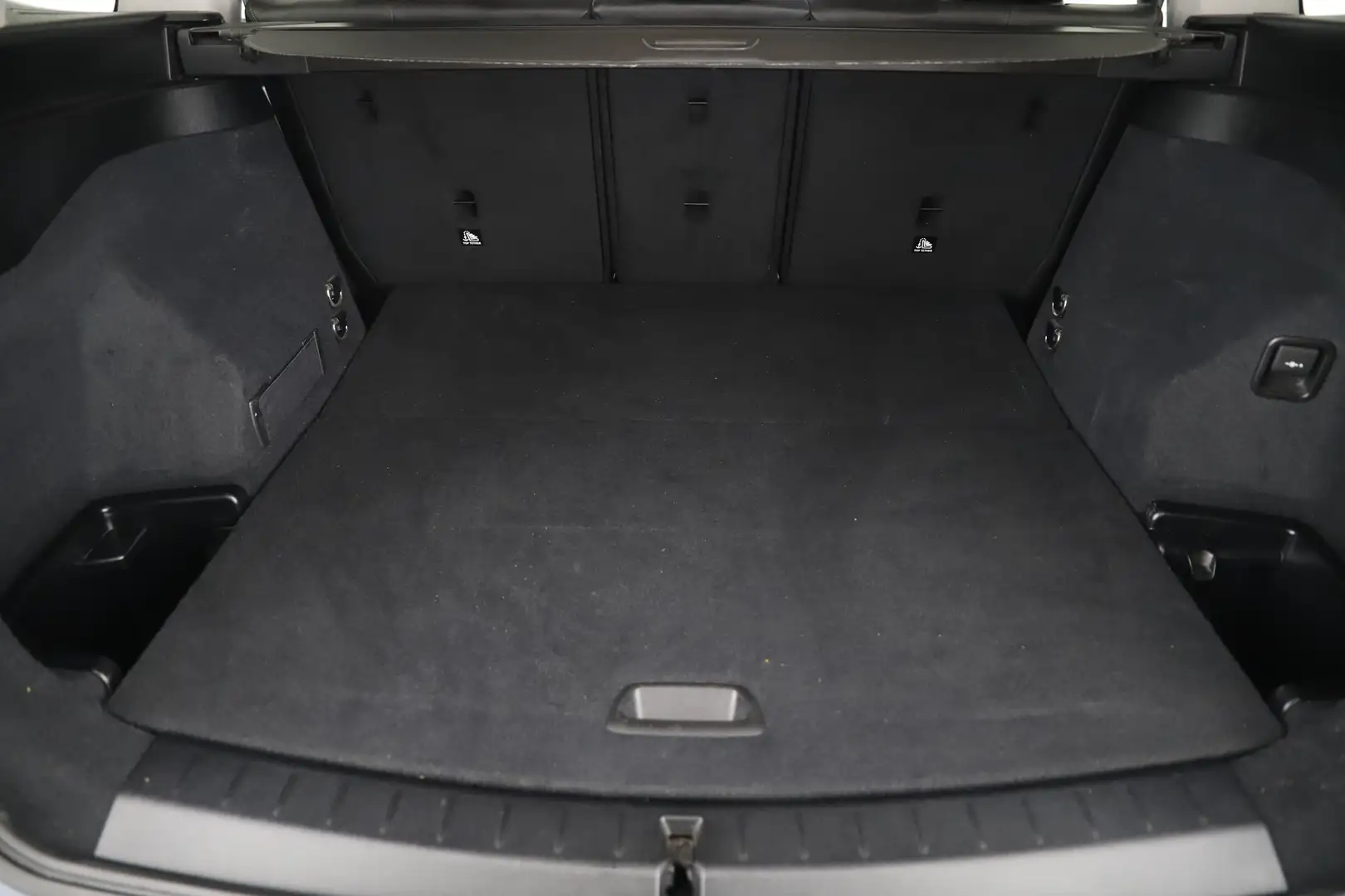 Vehicle image, number 6