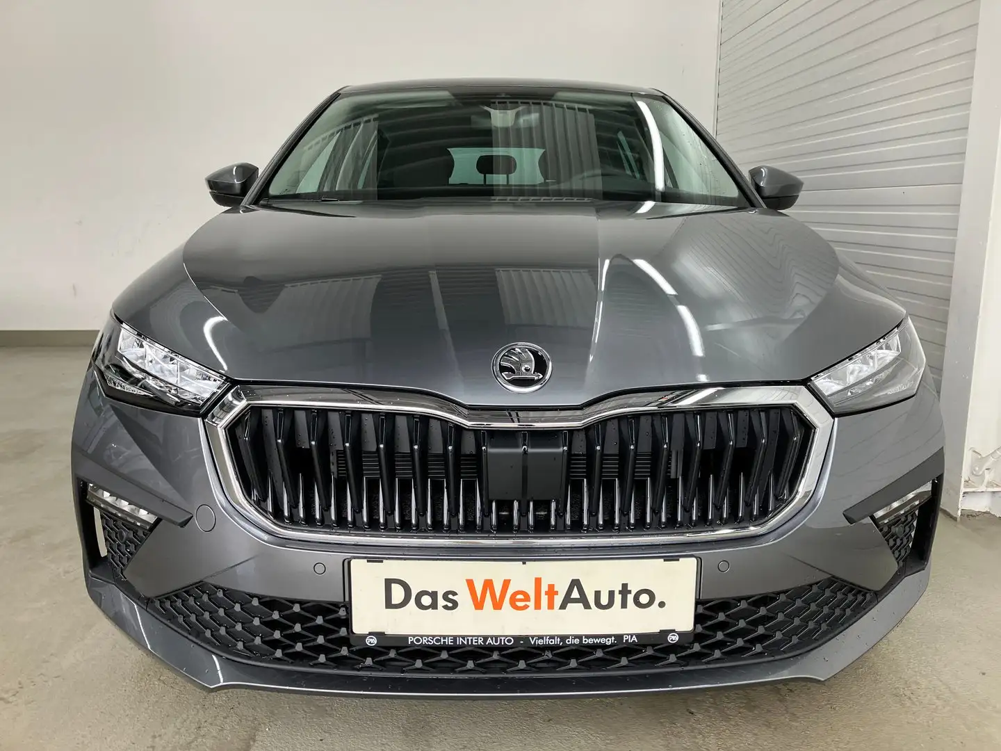 Vehicle image, number 2