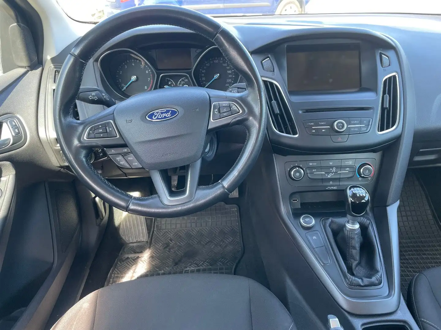 Vehicle image, number 5