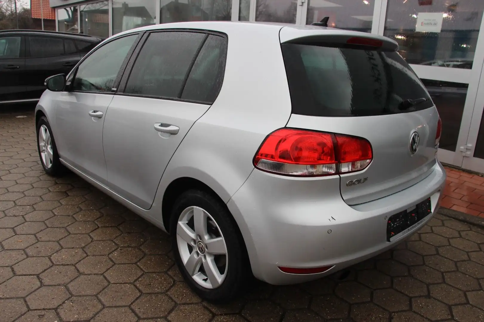 Vehicle image, number 7