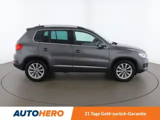 Vehicle image thumbnail, number 7