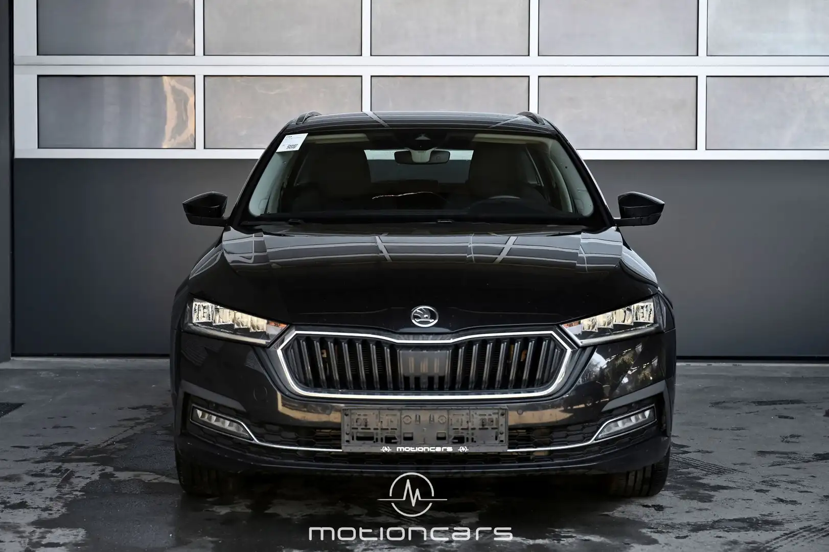 Vehicle image, number 3