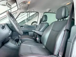 Vehicle image thumbnail, number 7