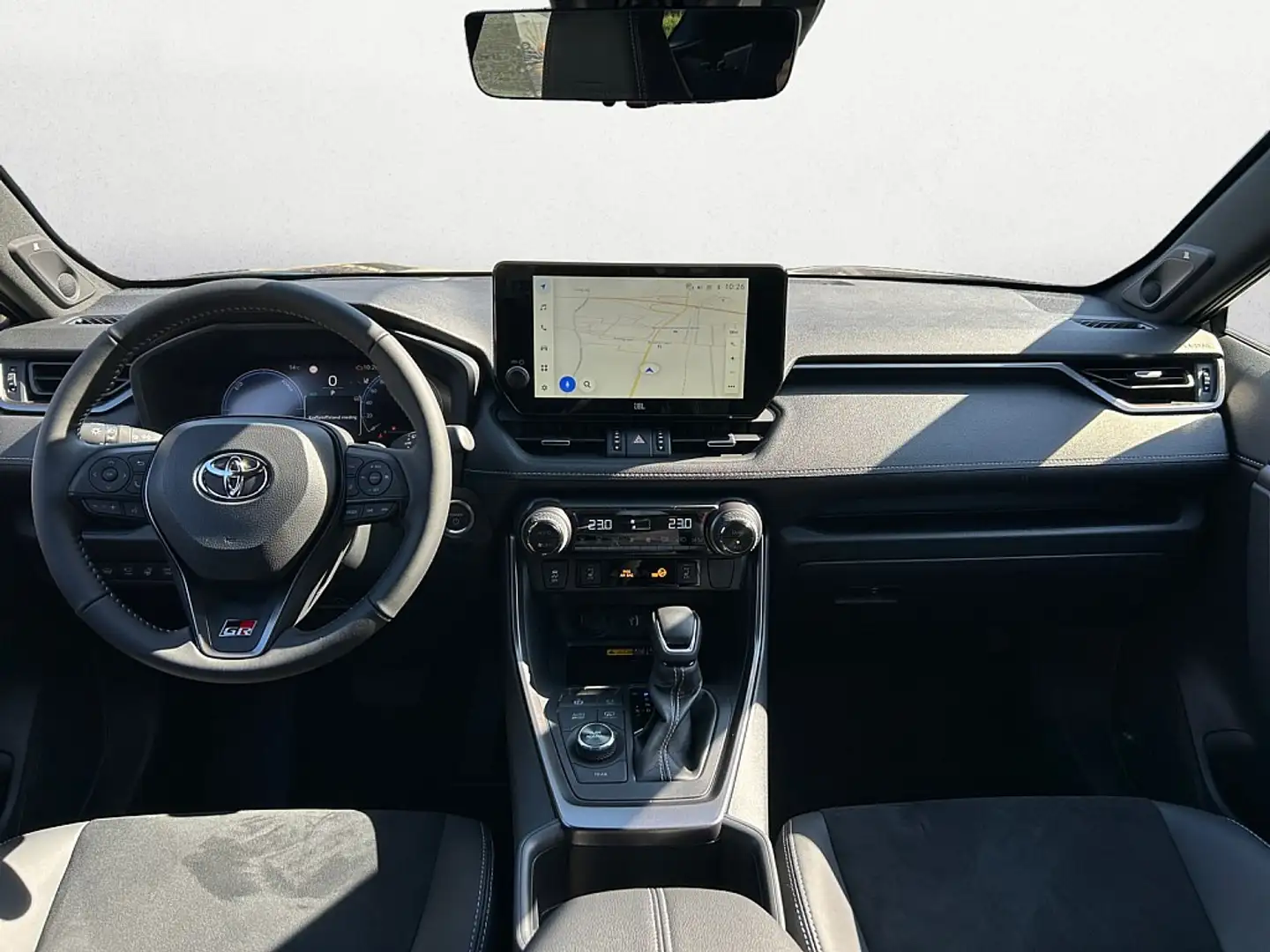 Vehicle image, number 13