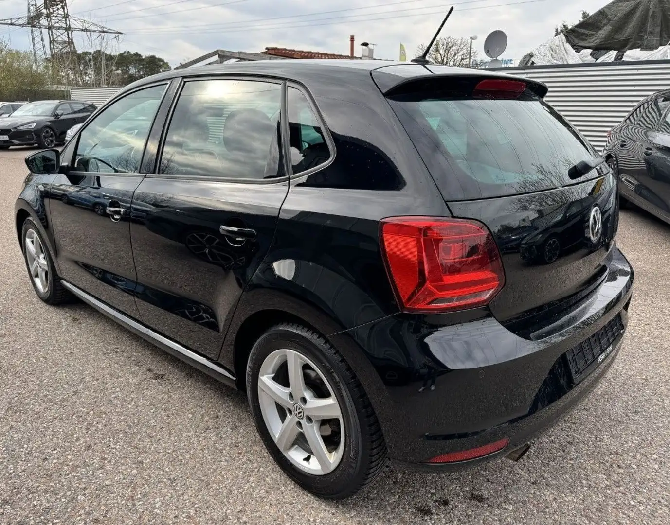 Vehicle image, number 4