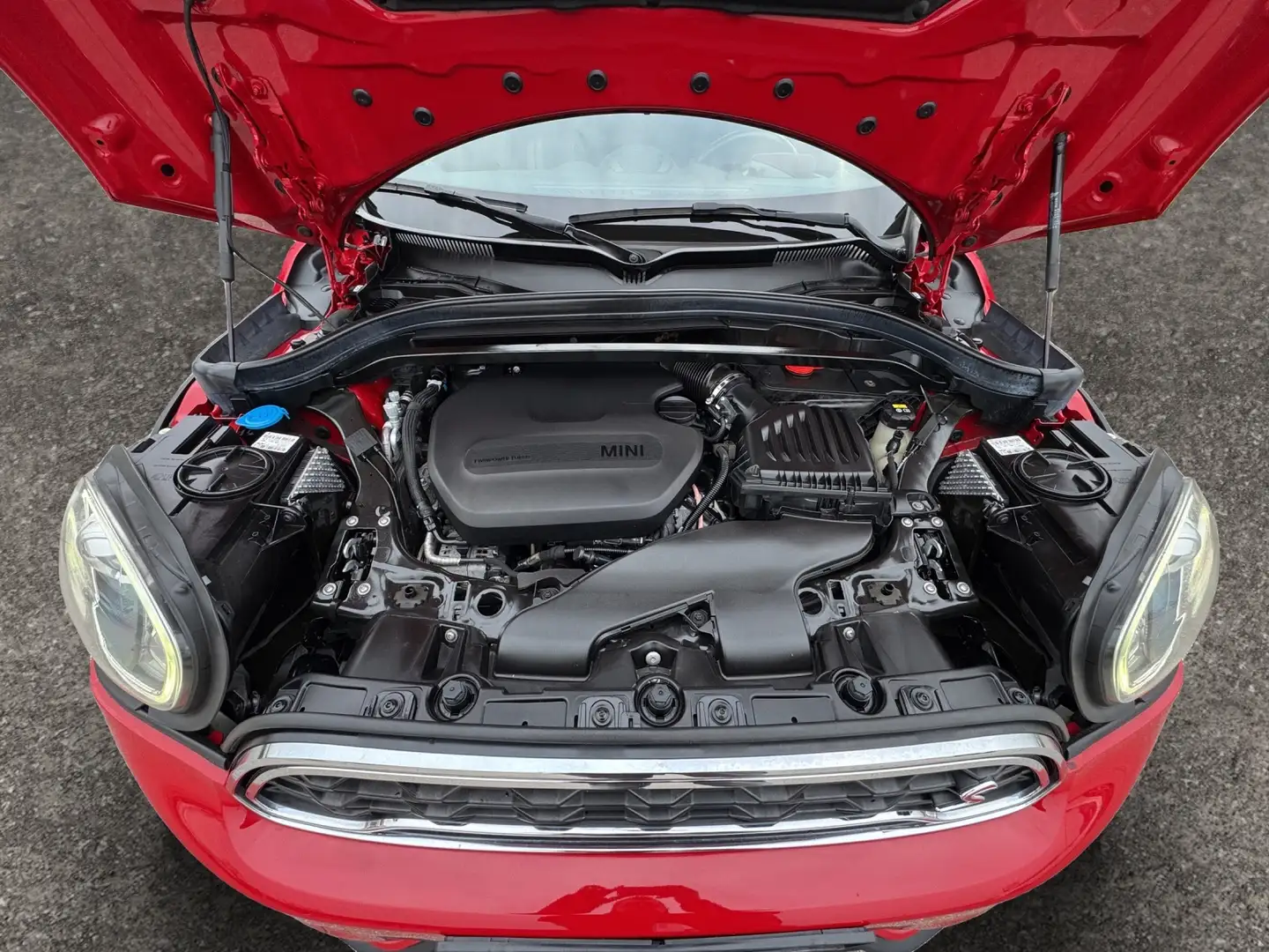 Vehicle image, number 14