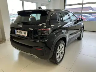 Vehicle image thumbnail, number 4