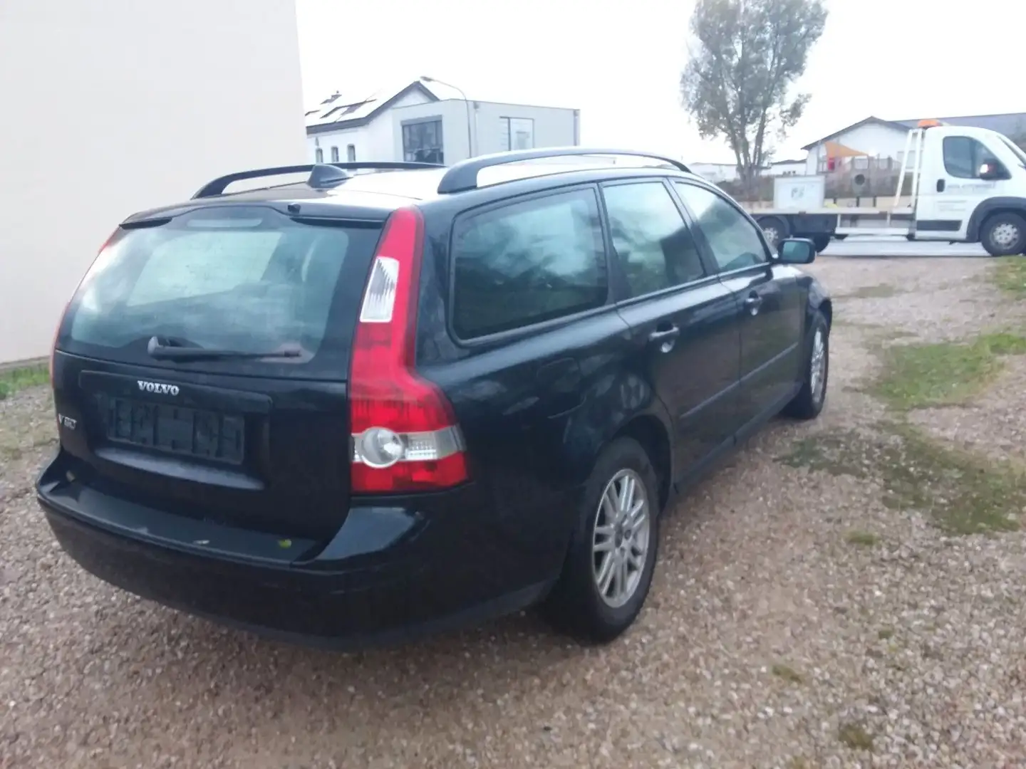 Vehicle image, number 4