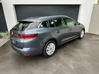Vehicle image thumbnail, number 6