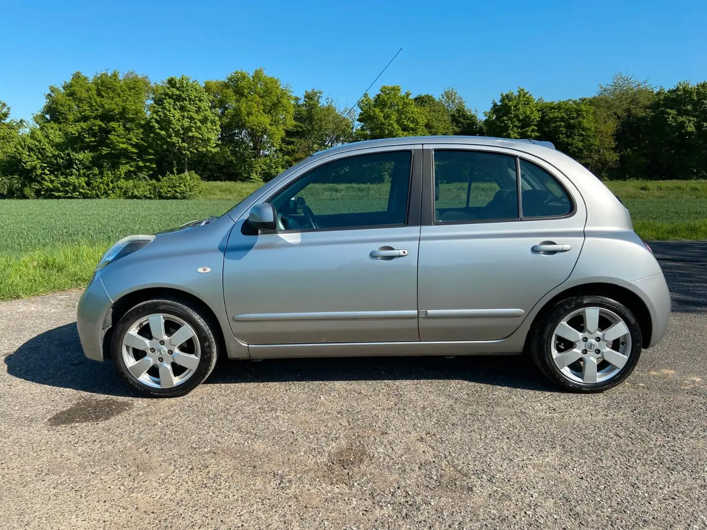 Vehicle image, number 2