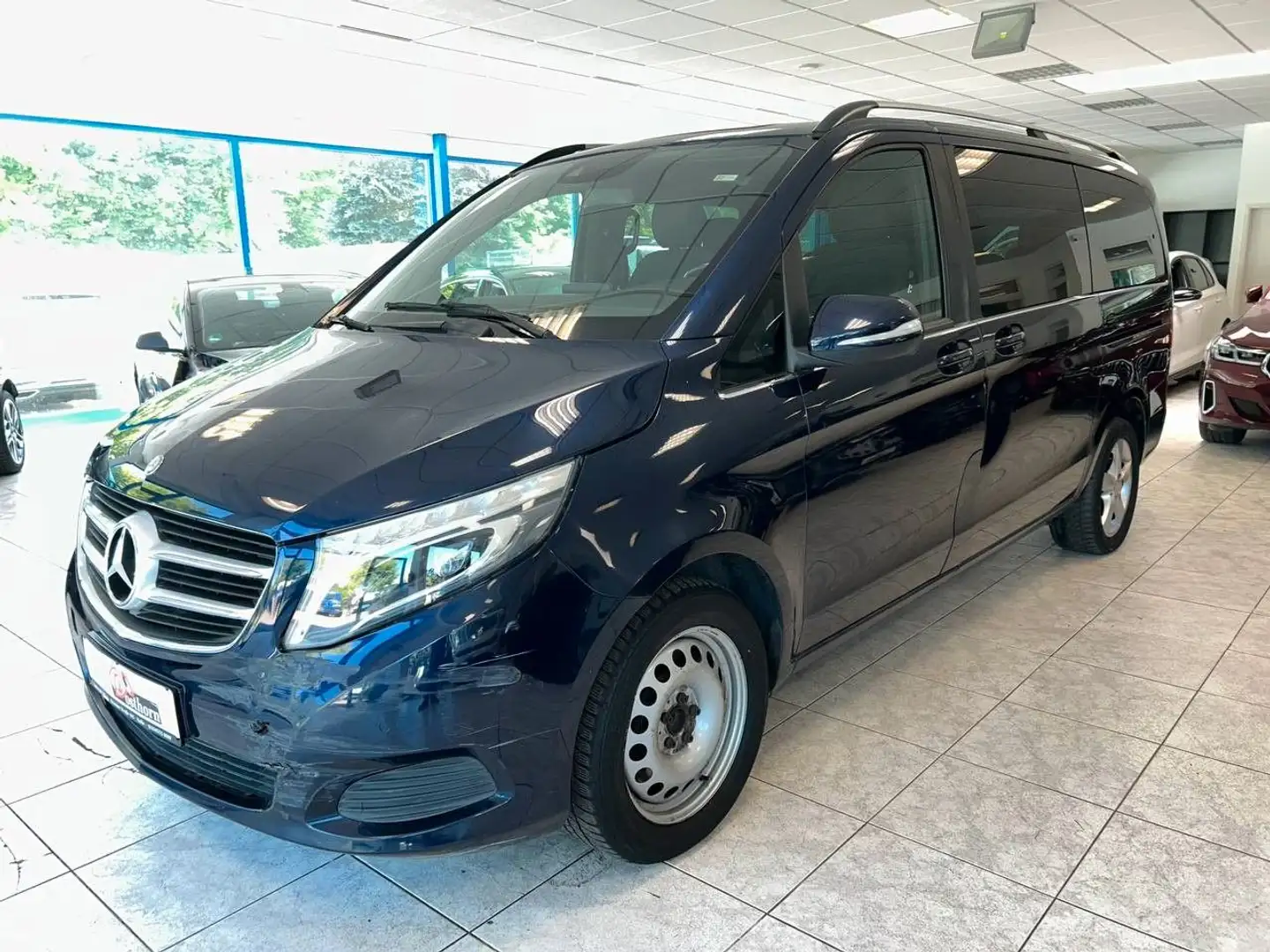 Vehicle image, number 1