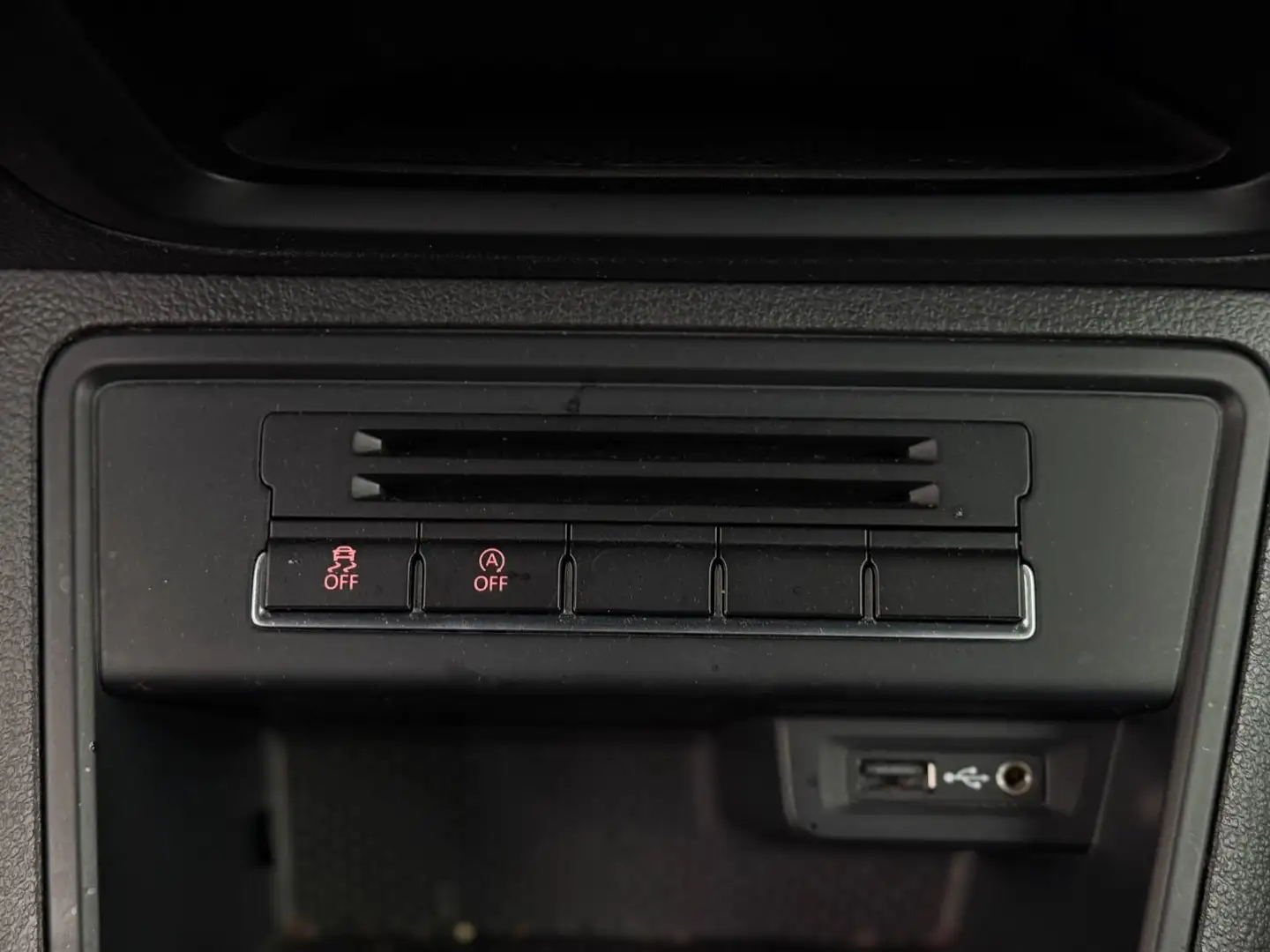 Vehicle image, number 18