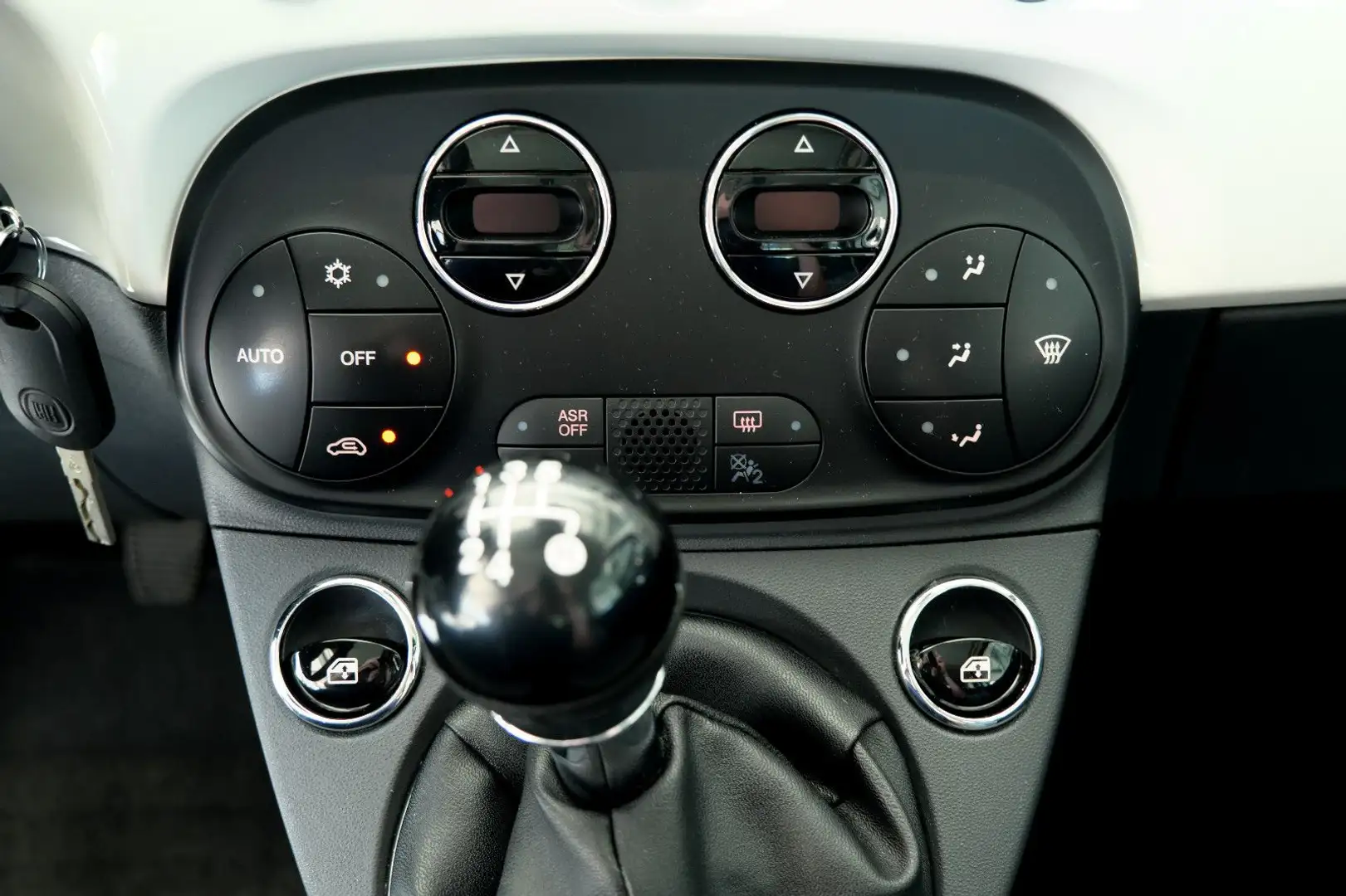 Vehicle image, number 15