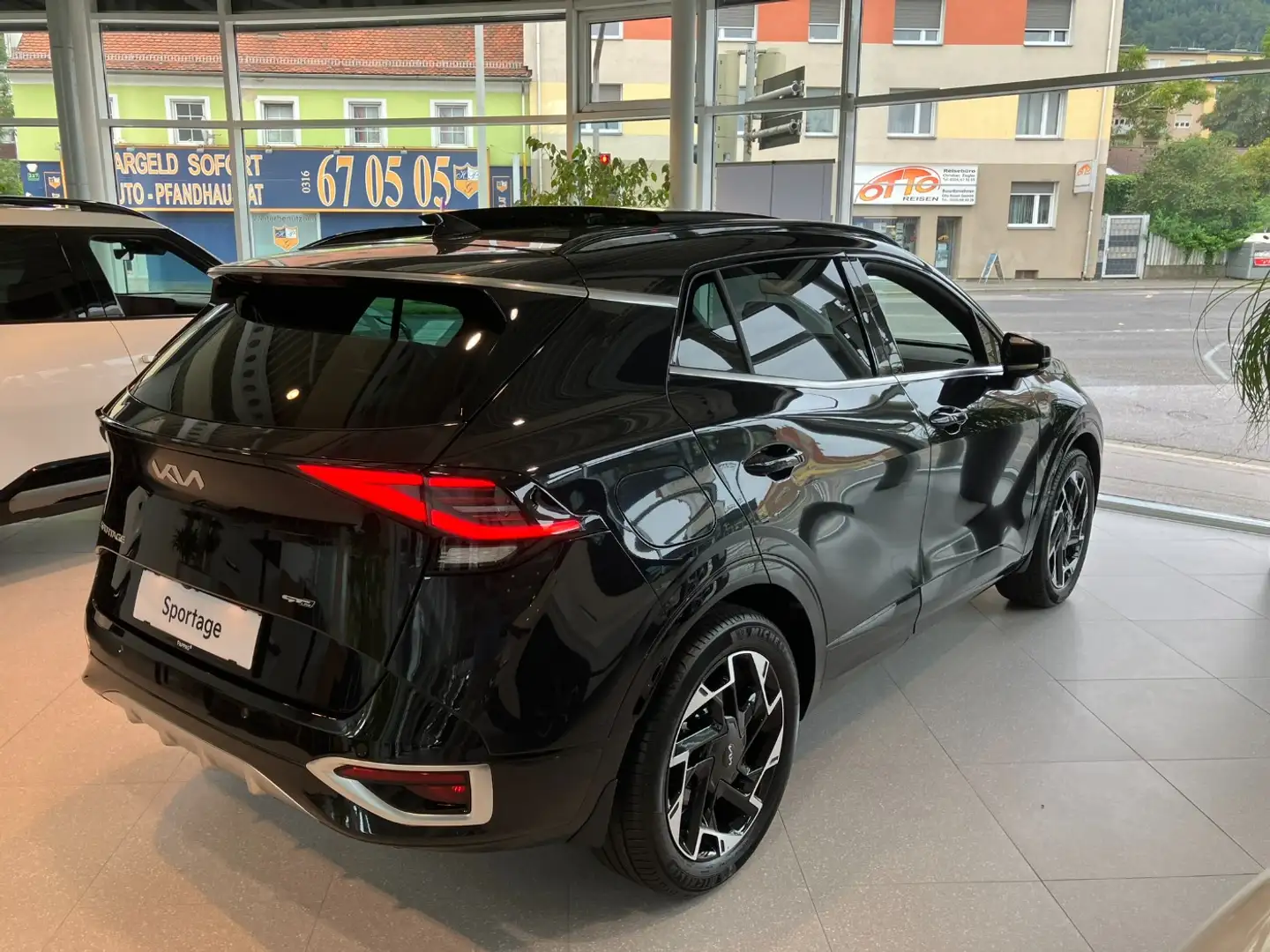 Vehicle image, number 5