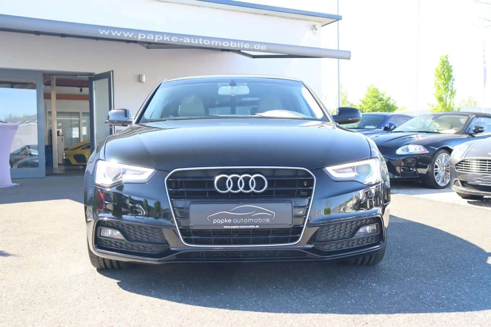 Vehicle image, number 3